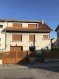 Maison Vente 3 chambres à Pont-à-Mousson - 140 000 € Belle maison, quartier prémontrés . Maison d'habitation de 116m2 avenue de champagne comprenant :
Au rez de chaussée :
- un garage ( porte motorisée récente )
- une cave
- une chaufferie
- rangement en dessous de la montée d'escalier
Au premier étage :
- un grand séjour lumineux
- une cuisine équipée
- un toilette
- une salle de bain
- une chambre
Au deuxième étage :
- 2 chambres
- toilette
- grenier aménageable
Le bien comprends également une terrasse, un jardin ( surface total de la propriété : 468m2 ) avec une dépendance de 40m2 à l'arrière.
Les menuiseries des étages ont étés changées, volets électriques télécommandés.