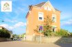 Maison Vente 4 chambres à Mamer - 790 000 € Real G Immo vous propose en exclusivité cette belle maison de caractère, libre des 4 côtés, située dans une rue calme de la commune de Mamer.Elle est également située à proximité du Centre Culturel Kinnesbond, de L'École Européenne, Lycée et Centre Commercial Belle Étoile.Celle-ci se compose comme suit :Hall d'entrée, salon/salle à manger avec parquet chêne massif, cuisine équipée fermé, 2 salles de bains, 3 belles chambres à coucher et une chambre parentale à terminer, avec salle de bain, grande cave, espace buanderie.Un jardin et une terrasse accompagne ce bien.Pour plus de renseignements ou une visite (visites également possibles le samedi sur rdv), veuillez contacter le 28.66.39.1.Ref agence :72305
