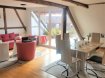 Appartement Location 1 chambre à Huningue - 880 € c.c. Immense F2 de 137 m2 à louer à Huningue. Place Abattucci, au centre de Huningue, au 3ème et dernier étage d'un petit immeuble, cet immense F2 de 137 m2 (197 m2 au sol) comprend : Entrée, grande cuisine séparée semi-équipée (plaques, four, hotte, lave-vaisselle), très spacieux séjour avec balcon de 14 m2, une chambre, une grande salle de bain avec baignoire, double vasques et WC. Chauffage individuel au gaz. Proche de tous commerces et transports. Disponible au 28 septembre.