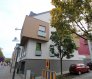Appartement Vente 2 chambres à Esch-sur-Alzette - 435 000 € Joli appartement au premier étage d'une petite résidence de 2013 avec une surface habitable de 100m2 et un balcon de 6m2, se composant ainsi:Hall d'entrée, cuisine équipée ouverte sur grand living très lumineux et spacieux avec de grande porte fenêtre donnant sur balcon, 2 grandes chambres à coucher, salle de bains avec douche et baignoire, W.C. séparé, buanderie privé.Possibilité d´acheter emplacement parking pour 2 voitures, un derrière l´autre, pour le prix de 34.000€.Remarque: L´appartement est équipé d´un système de chauffage au sol et dispose des fenêtres triple vitrages. Il se trouve près de toutes commodités, arrêt de bus, gare, commerces, écoles, etc.Les surfaces et les superficies sont indicatives.Nous sommes aussi disponibles pour visites le samedi.Selon la disponibilité des propriétaires.Nous recherchons en permanence pour la vente et pour la location,des appartements, maisons, terrains à bâtir etc pour notre clientèle déjà existante.Achat éventuelle par notre société.N‘hésitez pas à nous contacter si vous avez un bien pour la vente ou la location. Estimations gratuites.Pour l‘obtention de votre crédit, notre relation avec nos partenaires financiers (banques luxembourgeoise) vous permettront d‘avoir les meilleurs conditions, inclus dans nos services gratuits.Ref agence :881156