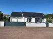 Maison Vente 3 chambres à Hayange - 470 000 € Très belle Maison de plain-pied sur HAYANGE LE KONACKER. Superbe Maison individuelle de plain-pied de construction traditionnelle sur HAYANGE LE KONACKER, dans quartier de calme, de 127m², le tout sur 7,13 ares de terrain.Composée d'un hall de dégagement, d'un salon, séjour / salle à manger ouvert sur cuisine équipée donnant accès sur terrasse couverte et jardin.Vous y trouverez trois chambres, une salle de bain avec baignoire d'angle, douche à l'italienne, meuble de salle de bain double vasque. Toilette suspendu séparé.Placards intégrés.Une pièce chaufferie / buanderie avec cuisine d'été donnant accès sur jardin.Garage deux voitures avec deux portes individuelles, places privatives.Toiture en tuiles.Double vitrage PVC.Chauffage au sol.Taxe Foncière : 1 196€TRES BELLES PRESTATIONS. A VOIR.