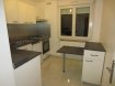 Appartement Location 1 chambre à Yutz - 520 € c.c. YUTZ : Rue du docteur Schweitzer : Bel appartement de type F2 (43m²) entièrement rénové au 1er étage comprenant 1 couloir d'entrée, 1 cuisine équipée, 1 salon, 1 chambre, 1 coin dressing, 1 salle de douche équipée avec wc, chauffage gaz individuel, double vitrage + 1 débarras sur palier et 1 cave.
Loyer : 470,00' Charges : 50,00'
Dispo de suite.
Honoraires Agence: 376.00'
Ref agence :102898
