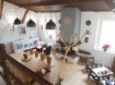 Maison mitoyenne Vente 3 chambres à Sancy - 274 000 € SANCY:
Dans impasse, très belle maison en pierre de taille de 135m² composée d'une vaste entrée avec placard, une cuisine donnant sur le jardin, un salon ouvert sur un spacieux séjour avec cheminée, 3 chambres carrelée, une grande salle de bain avec douche et baignoire. Un garage avec espace atelier, un verger (non attenant). Maison très bien entretenue, pas de travaux à prévoir.
Honoraires charge vendeurs.
DPE en cours.
LENOIR IMMOBILIER : Vente, Location, Gestion.
www.lenoir-immobilier.fr