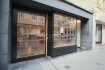 Local commercial Location à Luxembourg-Centre ville - 3 800 € Au centre-ville de Luxembourg, Sigelux Real Estate vous propose ce local commercial à louer
Il est situé au 28, rue Notre Dame L-2240 Luxembourg et se compose d’un rez de chaussée de +/-50m2, et d’un sous-sol de 50m2 également, et d'une toilette.
Toutes sortes de commerce excepté Horeca
Loyer : 3800€
Charges : 350€
Durée de location : 3.6.9 ans
Commission agence 15% du loyer annuel
Disponible de suite
Pour plus de renseignement ou un RDV contactez : SIGELUX: 46 71 31 ou info@sigelux.lu