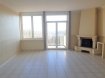 Appartement Vente 2 chambres à Hayange - 139 000 € Bel appartement F4 avec terrasse panoramique. Saint Nicolas en Forêt, au calme, au 1er et dernier étage petite copropriété, bel appartement de type F4 avec balcon terrasse avec vue panoramique. Salon séjour de 31.7 M2 avec cheminée, 2 chambres dont 1 de 14 M2, grande salle d'eau, wc séparé. Dv PVC et chauffage au gaz.Un parking privatif.Copropriété de 8 lots (Non communiqué).