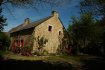 Maison mitoyenne Vente 2 chambres à Herbignac - 215 250 € Sur la Commune de HERBIGNAC, à 2km de La Roche Bernard, venez découvrir cette Maison Traditionnelle Bretonne de 110m² sur un Terrain arboré et calme de 1600m².
L'Espace de Vie de 55m² avec sa Cuisine ouverte et sa grande cheminée.
Une entrée, un Wc et une Buanderie viennent compléter le Rez de Chaussée.
Vous découvrirez à l'étage un Espace Détente avec son poële à bois, une Salle d'eau avec Wc, 2 Chambres et 1 Pièce qui peut servir de dressing.
Le chauffage est individuel au Gaz (citerne).
Vous aurez également une Annexe qui vient d'être réaménagée en Chambre d'hôtes avec sa Pièce Principale et sa Salle d'eau avec Wc.
Une grange vient compléter cette offre.