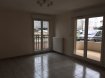 Appartement Location 1 chambre à Thionville - 730 € c.c. Dans un ensemble résidentiel entièrement clos comprenant 4 immeubles.
Appartement F2 de 54.55m2 repeint à neuf situé au rez de chaussée
Entrée avec porte blindée, vidéophone, placard, cuisine équipée moderne, séjour avec terrasse de 8.80m2, une chambre avec balcon 2.30m2, salle de bains avec baignoire (pare douche en verre) et WC.
Double vitrage PVC, volets roulants, chauffage individuel gaz.
Garage individuel en sous-sol et cave.