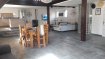Appartement Location à Briey - 750 € A voir, appartement avec de beaux volumes ! Grande pièce de vie ouverte avec cuisine équipée, à l'étage deux chambres et salle de bains avec douche à l'italienne, meuble vasque. Chauffage/climatisation. Honoraires de location 600 €, honoraires d'état des lieux 240 €. AGORA BRIEY : 03.82.20.25.26