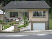 Maison individuelle Vente 5 chambres à Larochette - 775 000 € L'agence immobilière Schaus vous propose cette charmante maison , libre de 4 côtés avec une surface habitable de +/- 230 m2.
La maison se compose comme suit,
Rez-de-chaussé:
- hall d'entrée,
- living avec une cheminée ouverte,
- salle de bains avec fenêtre, WC et lavabo,
- cuisine avec accès à la terrasse et au jardin,
- salle à manger,
- 3 chambres à coucher,
- jardin idyllique riche par sa végétation.
1er étage:
- 2 chambres à coucher,
- 2 greniers aménageables (dalles en béton)
La cave regroupe une cave à vin, un atelier et un double garage.
Le chauffage au mazoute a été refait, les fenêtre sont du double vitrage, dalles en béton
Pour plus d'informations par rapport à cette belle maison, n'hésitez pas à nous contacter au numéro 27 40 81 65, et nous vous répondrons avec plaisir à toutes vos questions.
Ref agence :882639