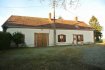 Maison Vente 3 chambres à Saint-Calais - 97 590 € Entre saint-Calais et le grand Lucé. C IMMOBILIER vous propose une maison de campagne offrant au rez-de-chaussé : cuisine, salon, salle à manger,wc. À l'étage : deux chambres, salle d'eau, wc et d'autre part, une chambre, bureau. Grenier. Garage, Dépendance, Cave. Le tout sur terrain clos pour une contenance de 2 557 m².*Honoraires inclus charge acquéreur : 8.43% TTC (prix 90000.00 euros hors honoraires).