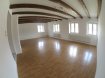 Appartement Location 2 chambres à Bouzonville - 500 € c.c. Grand appartement F3. Dans petit immeuble de deux logements, appartement F3 se composant d'un grand séjour donnant sur une cuisine ouverte, 2 chambres, wc séparé, une salle de bains et cellier.