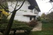 Maison Vente 5 chambres à Mulhouse - 367 500 € MULHOUSE rebberg proche Brunstat maison F 7 de 165m2 sur 12 . MULHOUSE rebberg proche Brunstat maison F 7 de 165m² sur 12 a 19 dans un environnement agréable rdc: garage - hall d 'entrée - bureau - dég - 2 chambres - salle de bains - chaufferie 1er étage: hall central - salon séjour cheminée - balcon terrasse - cuisine aménagée - dégagement - 2 chambres - salle de bains prévoir rafraichissement Prix : 367 500 ? Loi Alur net vendeur : 350 000? + 5% ttc honoraires d'agence à la charge de l'acquéreur