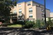 Appartement Vente 8 chambres à Mulhouse - 135 680 € Mulhouse-Nord : locaux professionnels de 128 m² en rez de chaussée de niveau composé de 8 pièces 2 WC coin cuisinette double vitrage bois ch ind électrique grand garage double possibilité de scinder voir transformer en logements ( avec autorisation )
Prix 135.680 € loi Alur net vendeur 128.000 € + 6% honoraires d 'agence charge acquéreur