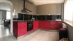 Maison Vente 3 chambres à Dechy - 137 000 € Votre agence Vitrin'immo vous propose, à Dechy, cette jolie maison individuelle à la décoration moderne et rafinée.Maison individuelle comprenant : salon/salle à manger, cuisine équipée, salle d'eau avec espace buanderie, 3 chambres et un garage.La maison dispose d'une grande cour extérieure de 40m² avec dépendances !Petit plus : Aucun travaux à prévoir, stationnement devant la maison et garage.Avis de l'agence : Maison soignée et décorée avec gout. Il ne vous restera plus qu'a découvrir son potentiel et vous plonger dans votre projet familliale.Villes proches : Guesnain, Sin le noble, Loffre,...