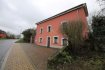 Maison Vente 3 chambres à Holzem - 850 000 € PAS DE VIS-À-VIS ? Idéalement située dans le village de Holzem, Real G Immo vous propose en exclusivité cette jolie maison individuelle.
Elle est agencée de la manière suivante :
Au rez-de-chaussée :
o Hall d?entrée,
o Cuisine équipée ouverte sur la salle à manger,
o Grande salle de bain avec baignoire et WC.
Au 1er étage :
o Salon / salle à manger,
o 1 chambre à coucher.
Au 2ième étage :
o 2 chambres à coucher,
o WC indépendant,
o Hall avec dressing.
Les atouts supplémentaires :
o Garage avec porte motorisée,
o Atelier avec Four en pierre naturelle,
o Jardin,
o Double vitrage PVC,
o Carrelage dans toute la maison,
o Chaudière révisée,
o Toiture et façades récentes,
o 4 emplacements de parking extérieur.
Ce bien sera disponible à partir de Juillet 2020.
Pour plus de renseignements ou une visite (visites également possibles le samedi sur rdv), veuillez contacter le 28.66.39.1.
Les prix s'entendent frais d'agence de 3 % TVA 17 % inclus.
Ref agence :73039