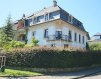 Maison de maître Location 5 chambres à Luxembourg-Limpertsberg - 6 000 € Sigelux Real Estate vous propose à la location cette belle maison de maître située au Limpertsberg, 23, rue des cerisiers L- 1322 Luxembourg.
Elle offre une surface habitable de +/-250m2 sur un terrain de 4.69 ares, et se compose comme suit :
- Un vaste hall d’entrée
- Living de 22m2
- Salle à manger de 29m2
- Cuisine équipée indépendante avec accès terrasse
- Toilette séparée
Au 1er étage
- 3 Grandes chambres de 14m2, 21m2 et 16m2
- Une salle de bain avec baignoire, double lavabo
Au 2éme étage
- 2 Grandes chambres de 16 et 20m2
- Une salle de bain, double lavabo
- Un grand espace combles sur 2 étages
Au sous-sol
- Buanderie
- Cave
- Cave à vin
- Chaufferie
- Garage pour 1 véhicule
Les sols sont en parquets, le chauffage est au gaz de ville, la maison est équipée d’un système d’alarme, volets roulants, 1 emplacement extérieur
DISPONIBILITE IMMEDIATE
Loyer : 6000 €
Garantie locative : 18 000 €
Frais d'agence: 1 mois de loyer + tva
Pour tout renseignement ou un rendez-vous pour visiter, contactez.
SIGELUX au 46 71 31 ou info@sigelux.lu