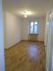 Appartement Location 2 chambres à Huningue - 810 € c.c. F3 de 71 m² à louer à Huningue. Au centre de Huningue, place Abbatucci, ce F3 de 71 m² situé au 2ème étage sans ascenseur comprend: une entrée, une cuisine équipée, un grand salon-séjour, 2 chambres et une salle de bains avec WC. Chauffage collectif au gaz inclus dans les charges. Proche de la passerelle, de tous commerces et transports en commun. Disponible de suite