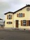 Maison jumelée Vente 2 chambres à Stiring-Wendel - 147 000 € L'agence Pack'Immo vous propose cette maison semi-mitoyenne sur 2 niveaux à proximité du centre ville de 90 m² sur un terrain de 4,5 ares.
RDC : entrée, cuisine équipée, salon, salle de bains avec baignoire et douche et WC séparé.
A l'étage : 2 chambres et dressing.
Chauffage gaz, terrasse, jardin.
Garage 1 voiture.