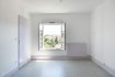 Immeuble de rapport Vente à Bar-le-Duc - 135 000 € IMMEUBLE A BAR-LE-DUC : 135 000 €
A 2 minutes à pied de la gare et 5 minutes de l'artère principale très commerçante, immeuble de 210 m2 comprenant 5 lots dont un grand F2 au RDC 70 m2, à l'étage 2 F1 BIS de 35 m2 chacun,au 2ème étage 2 F1 BIS de 35 m2 chacun.
Tout les compteurs sont individuels, le tout est loué pour 15 600 € / an hors charges, JARDIN à l'arrière, double vitrage PVC.
RENTABILITE 11,55 %
Julien VENTURINI : 06.19.10.50.37
Ref agence :2284771
