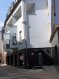 Appartement Vente 2 chambres à Ettelbruck - 348 000 € *** AVIS AUX INVESTISSEURS***Joli appartement (02) lumineux de +/- 68 m2, strictement neuf, au 1ier étage d'une petite résidence offrant un hall d' entrée, cuisine équipée ouverte avec living, 2 chambres à coucher, salle de bains avec douche, baignoire et WC, débarras/ buanderie et cave.Possibilité d'acheter un emplacement intérieur à 30.000.-'Situation à quelques mètres de la zone piétonne.L'appartement est actuellement sous contrat de bail.*** AVIS AUX INVESTISSEURS***Ref agence :1103