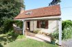 Maison Vente 2 chambres à Lamnay - 89 900 € FERMETTE COUP DE COEUR DANS UN ECRIN DE VERDURE. C-Immobilier vous propose UNE FERMETTE COUP DE COEUR avec sa MAISON d'AMIS, totalement rénovée avec goût. Dans l'habitation principale : salon/séjour avec poêle à bois donnant sur cuisine récente aménagée et équipée et pergola, arrière cuisine/buanderie, Wc séparé, palier à usage de bureau avec rangements, salle de bains, belle chambre. Dans une seconde partie, la dépendance a été aménagée (quelques travaux de raccordement plomberie à prévoir) en maison pour recevoir, à savoir : une pièce à vivre de 26 m2 avec poêle à bois et cuisine aménagée, salle d'eau,Wc et une mezzanine pour un couchage deux personnes. A la suite un garage de 22 m2. Superbe jardin d'agrément plein sud avec arbres à haute tige, abris de jardin, puits. Attenant se trouve un pré de 4 000 m2, idéal pour un poney ou tout autre amis de l'homme. IDEAL PRIMO ACCEDANT ou RESIDENCE SECONDAIRE. A découvrir très rapidement...