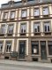 Appartement Location 1 chambre à Ettelbruck - 1 000 € -- FR --
Home Project vous offre en location un appartement de +/- 60m2 avec charme au 1ier étage à ETTELBRUCK dans la Grand-Rue offrant :
hall d'entrée, living, belle cuisine équipée, 1 chambre à coucher et salle de douche intégrée avec WC séparé.
L'appartement est disponible à partir du
01 novembre 2020.
Loyer + Charges : 1.000 € + 200 € = 1.200 €
Caution (3mois) : 3.600 €
Frais d'agence (Loyer + TVA 17%) : 1.170€
-- EN --
Home Project offers you a nice apartment +-60 square meters on the 1st floor in ETTELBRUCK in the Grand-Rue with:
Entrance room, living room, beautiful equipped kitchen, 1 bedroom and an integrated one-room shower with separate toilet. The apartment will be available from 1 November 2020 on.
Rent + additional costs:
1,000 € + 200 € = 1,200 €
-- DE --
Home Project bietet Ihnen eine schöne Wohnung mit Flair im 1. Stock in ETTELBRUCK in der Grand-Rue mit:
Eingangsraum, Wohnzimmer, neuwertige Einbauküche, 1 Schlafzimmer mit integriertem Dusch-Bad und separatem WC. Die Wohnung ist ab dem 01. November 2020 verfügbar.
Miete + Nebenkosten: 1.000 € + 200 € = 1.200 €
Kaution (3 Monate): 3.600 €
Agenturgebühr (Miete + MwSt. 17%) : 1.170€
Ref agence : 1360