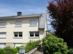 Maison Vente 5 chambres à Bertrange - 1 650 000 € Texte français/english ci-dessous.
Einfamilienhaus in sehr ruhiger Lage.
Das Haus liegt in einer Sackgasse in einer ruhigen Cité von Bertrange. Es verfügt über einen Garten im vorderen Bereich und einen angelegten Garten im hinteren Bereich. Im Erdgeschoss befinden sich ein grosses Wohn/Esszimmer im L-Format mit Kamin, ein Büro mit Ausgang zur Terrasse, eine separate Toilette und die Einbauküche mit Zugang zur Terrasse. Im ersten Stock gibt es 4 Schlafzimmer und 2 Badezimmer ( 2012 erneuert ), davon eines mit Badewanne und das andere mit Dusche. Eine weitere Treppe führt in den 2.Stock ( Speicher ) mit 2 Fenstern. Hier wurde vor kurzem das Dach ( 2021) isoliert und kann somit nach den Vorgaben der Gemeinde ausgebaut werden. Im Keller finden sich 2 getrennte Garagen, der Heizungskeller, ein weiterer Abstellraum und die Waschküche. Von hier führt eine Treppe in den Garten.
Das Haus befindet sich in einem guten Zustand und ist zur Zeit vermietet.
Bertrange gehört zu den bevorzugten Gemeinden vor den Stadttoren der Hauptstadt Luxemburg. Hier finden sich alle Einkaufsmöglichkeiten, Sport und Schulangebote, sowie exzellente Verkehrsanbindungen per Bahn, Bus & Auto.
Maison individuelle dans un endroit très calme.
La maison est dans une impasse dans une cité calme de Bertrange. Il a un jardin à l'avant et un jardin paysager à l'arrière. Au rez-de-chaussée se trouvent un grand salon/salle à manger en forme de L avec cheminée, un bureau avec sortie sur la terrasse, un WC séparé et la cuisine équipée avec accès sur la terrasse. Au premier étage, il y a 4 chambres et 2 salles de bains (rénovées 2012), une avec baignoire et l'autre avec douche. Un autre escalier mène au 2e étage (grenier) avec 2 fenêtres. Le toit a été récemment isolé(2021) ici et peut donc être agrandi selon les spécifications de la municipalité. Au sous-sol il y a 2 garages séparés, la chaufferie, un autre débarras et la buanderie. De là, un escalier mène au jardin.
La maison est en bon état et est actuellement louée.
Bertrange est l'une des communes préférées de la périphérie de la capitale Luxembourg. Vous y trouverez tous les commerces, les offres sportives et scolaires, ainsi que d'excellentes liaisons de transport en train, en bus et en voiture.
Detached house in a very quiet location.
The house is in a cul-de-sac in a quiet cité of Bertrange. It has a front garden and a landscaped back garden. On the ground floor there is a large L-shaped living/dining room with fireplace, an office with exit to the terrace, a separate toilet and the fitted kitchen with access to the terrace. On the first floor there are 4 bedrooms and 2 bathrooms ( renewed 2012 ), one with a bath and the other with a shower. Another staircase leads to the 2nd floor (loft) with 2 windows. The roof was recently insulated(2021) here and can therefore be expanded according to the specifications of the municipality. In the basement there are 2 separate garages, the boiler room, another storage room and the laundry room. From here a staircase leads to the garden.
The house is in good condition and is currently rented.
Bertrange is one of the preferred communities on the outskirts of the capital Luxembourg. Here you will find all shopping facilities, sports and school offers, as well as excellent transport connections by train, bus and car.