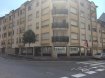 Studio Vente à Luxembourg-Gare - 395 000 € VENDU Studio très soigné et libre de suite au 3ème étageComprenant: un hall d'entrée, un séjour avec balcon , une cuisine équipée séparé et une cave.Peut également être vendu avec les meubles actuels.Situation : côté bas de la Rue de Strasbourg, à 05 minutes de la Place de Paris.Le plateau de Gasperich est à 03 kilomètres et à proximité des entrées des autoroutes.Ref agence :studio 3a