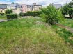 Terrain constructible Vente à Dudelange - 673 960 € Le terrain permet une construction d'une maison jumelée, libre de 3 côtés comme suit :
Surface brute : 408 m2
Surface nette habitable : 269 m2
Rez-de jardin : Living avec cuisine ouverte et accès terrasse et jardin, caves et salle technique
Rez-de-chaussée : Hall d'entrée, WC d'hôtes, garage, 1 chambre avec dressing, 1 chambre avec salle de douche attenante, WC d'hôtes et garage
1ier étage : Hall de nuit, 1 chambre avec dressing, chambre parentale avec salle de bain attenante, 1 chambre, salle de bain
2ième étage : Logement intégré comprenant : Living avec cuisine ouverte et accès terrasse, salle de douche, chambre
Adresse : 56A, rue des Fleurs à L-3464 Dudelange
Les plans d'architecte (autorisés) peuvent être consultés à l'agence et sont inclus dans le prix de vente.
Ce quartier est strictement résidentiel (zone 30), à quelques pas du centre-ville. Les écoles, crèches se trouvent à proximité. Accès facile aux transports communs et aux grands axes routiers.
Pour tout renseignements supplémentaires ou pour convenir un rendez-vous pour une visite, veuillez nous contacter au (+352) 691 400 705 ou par email : info@17b.lu