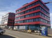 Bureau Vente à Livange - Prix sur demande Nouvelle Construction de 3 Immeubles de bureaux comprenant des plateaux à partir de 444 m2 jusqu'à 607m2, conforme aux dernières réglementations environnementales européennes, comprenant 250 places parkings.
Livraison fin 2018- 2.phase fin 2019
Livraison bureaux *Clé en Main*
Dimensions façade allant de 24 m Bloc A et B à 34 m pour le bloc C.
Prix de location pouvant varier suivant les finitions de matériaux choisis.
Description situation:
Ce projet immobilier bénéficie d'une situation unique, car situé à Livange,au sud de la capitale(10min),dans la commune de Roeser ,avec facilités d'accès immédiate à l' autoroute allant vers la France , à 8 Km du centre de Luxembourg et à 10 Km de l'aéroport international.
Restaurations et Hôtel IBIS / ACCOR /restaurant TURI sont situés sur le même site.
Parmi les occupants ayant déjà choisi cette localisation citons parmi d'autres Valentino Caffè , Socotec,Olky....
Ref agence :Domaine de Livange C03