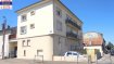 Appartement Vente 3 chambres à Jarny - 96 000 € SPECIAL INVESTISSEUR.
Bel appartement en RDC, LOUE 580€ + 25€ provision sur charges. Petite copropriété
TYPE F5 en duplex avec ENTREE INDIVIDUELLE, TERRASSE, PARKING PRIVE.
Entrée sur cuisine, sdb, wc individuel, séjour (salon, sam), un cellier/buanderie, en duplex 3 chambres.
DV PVC + Volets roulants.
Chauffage central individuel par chaudière murale gaz de ville.
Chauffe eau électrique.
Une terrasse.
Parking privé pour 2 vl.
Bail jusqu'au mai 2023.
Cet appartement déjà loué à retenu votre attention, pour un simple renseignement ou une visite détaillée contactez :
ROGER 06.69.18.32.40. à LA CENTRALE IMMOBILIERE JARNY 03.82.20.83.73. VISITE POSSIBLE
du LUNDI au SAMEDI sur RDV.