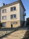 Maison Vente 5 chambres à Oberkorn - 979 000 € Real G Immo vous propose en exclusivité cette belle maison de +/- 170m² située dans une rue calme d'Oberkorn.Ce bien ce compose comme suit:RDCH: Hall d'entrée, WC séparé, cuisine équipée ouverte sur le living avec accès terrasse de +/-36m².1er Étage: 3 chambres à coucher dont une suite parentale de +/- 27m², un bureau et une salle de douche.2ième Étage: 2 chambres à coucher et une salle de bain.Sous-sol: Cave, garage pour 2 voitures, buanderie.À proximité de toutes commodités tel que: transport publique, commerces, écoles, etc...Pour plus de renseignements ou une visite des lieux (également possibles le samedi sur rdv), veuillez nous contacter au 28.66.39.1.Les prix s'entendent frais d'agence de 3 % TVA 17 % inclus.