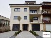 Appartement Vente 3 chambres à Howald - 898 000 € Bel appartement rénové qui se trouve dans une petite résidence rénové de 3 unitésSis dans une impasse en plein centre de Howald, proche de l'école et des commercesParking public devant la résidenceDescription du bien :100m21 étage - Grand hall d'entrée- Salon avec balcon (7,25m2)- 3 chambres à coucher dont une avec un balcon (7,25m2)- Cuisine individuelle avec accès au balcon - Salle de douche avec fenêtre- Salle de bain avec fenêtre- Grand garage et possibilité de garer une voiture devant le garage- Grand jardin privatif de 173m2- Buanderie commune Pas d'ascenseurRénovations :- Nouvelle toiture isolante- Nouvelle façade- Nouvelles fenêtres (triple vitrage) - Nouvelles portes d'entrée, garages et appartements extérieures et intérieures- Nouvelles salles de bains - Nouvelles cuisines - Nouveaux gardes de corps- Nouvelles peintures des communs et des appartements- Nouveaux sols, carrelages etc.- Jardin réaménagéChauffage au gaz de 2015Disponible de suite Ref agence :1213082