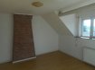 Maison Location 2 chambres à Caudry - 420 € c.c. maison de village. maison comprenant:RDC hall d'entrée, pièce à vivre avec coin cuisine, salle de bain (baignoire/douche), grand cagibi de rangement. Double vitrage. à l'étage: 2 chambres petit jardin clos.Petite remise.