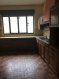 Maison Location 3 chambres à Château-du-Loir - 490 € c.c. MAISON DE VILLE. Arrivez dans une entrée avec wc, une pièce à usage de buanderie/local poubelles. Au demi étage : Deux chambres dont une avec placard. Au 1er étage : Une cuisine A/E (Hotte, four, plaques, emplacement lave vaisselle, frigo) ainsi qu'une salle de douche avec WC. Au 2éme étage : Un palier donnant sur deux chambres, une salle de bain avec WC. Chauffage gaz de ville. LIBRE DE SUITE, venez visiter ! Pour plus d'informations, contactez le 02.43.46.72.51 ou aml.ventimmo.cdl@orange.fr