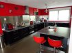 Maison Vente 5 chambres à Gézoncourt - 272 000 € Petite suisse lorraine. Vaste Maison de village offrant 240 m² de surface habitable totalement rénovée. Belle cuisine équipée ouverte sur un grand salon séjour avec accès sur terrasse et jardin, cinq chambres principales et deux salle de bains. Belles presations. Très beaux volumes en sous sol avec double garage