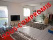 Maison Vente 3 chambres à Hésingue - 246 000 € Maison F5 à vendre à Hésingue . Dans un petit lotissement familial, maison F5 jumelée construite en 2006, d'une surface de 97 m2 au sol (86,70 m2 habitables), elle comprend: une grande entrée, un salon-séjour de 34,50 m2 très lumineux, une cuisine séparée et partiellement équipée, 3 chambres, une salle de bains avec baignoire et WC et un second WC séparé. Cave, garage et parking extérieur. Chauffage central au gaz. Petit jardin très agréable, orienté sud avec ruisseau en contrebas et belle vue sur le moulin. Cette maison récente et en très bon état est très bien située, au calme et proche de la frontière Suisse, des commerces et du bus.