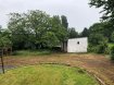 Maison Vente 5 chambres à Lallaing - 179 000 € maison individuelle 5 chambres. votre agence vitrin immo vous propose cette jolie maison individuelle de 150 m2, idéalement située à proximité de toutes commodités et des axes autoroutiers. la maison est composée :d'un hall d'entrée, salon séjour avec cheminée, cuisine équipée , d'une salle de bain avec baignoire et douche, wc, et d'une chambre en rez de chaussée. A l'étage un joli palier dessert 4 chambres ainsi qu'une piéce à conforter soit en salle de bain ou en bureau. Petit plus à cet etage un emplacement pour un wc est deja prévu. cette maison se compose aussi d'un sous sol complet avec chaufferie,d' un grand garage. A l'extérieur: un grand jardin d'environ 500m2 arboré et cloturé et dépendences. avis de l'agence: bien que quelques travaux de raffraichissement sont à prévoir, cette maison reste un produit rare et d'exception ,faire vite , une visite s'impose! idéale pour y accueillir votre famille.