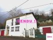 Maison Vente 3 chambres à Ars-sur-Moselle - 140 400 € A ETE VENDU début septembre 2020 par l'agence IMMOBILIERE DELARUE. Suite à cette transaction, nous recherchons activement pour acquéreurs, maison de 3 à 4 chambres, secteurs Ars sur Moselle, Ancy/Dornot et Novéant sur Moselle. Faire proposition à l'agence (estimation gratuite). Nous commissionnons tout apporteur d'affaire !En exclusivité, nous vous proposons un bien situé 1 bis allée des Jasmins à Ars sur Moselle, une maison individuelle de 120 m2 habitable composé d'un petit jardin et 2 garages.Au Rdc: une entrée, un salon/séjour, une cuisine, un WC et un accès garage.Au 1er étage: 3 chambres et une SdB.Chauffage au gazSurface du terrain 2 ares et 20 ca.Le prix de ce bien est de 140 400 ' et les honoraires sont intégralement à la charge du vendeur.
