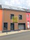 Maison individuelle Vente 3 chambres à Lamadelaine - 623 000 € -- FR --
Maison mitoyenne complétement rénovée ( en cours de finition), remise à neuf à vendre avec une surface habitable de 138m2 avec jardin et garage.
La maison se compose comme suit ;
Hall d'entrée
Cuisine ouverte sur la salle à manger
Living avec accès sur la terrasse
3 chambres à coucher
2 salles de douches
WC séparé
Jardin
Garage
La façade ainsi que la toiture ont été isolée à neuf en 2019. Les fenêtres sont en triple vitrage avec des volets électrique, chauffage au sol et mise en place d'une nouvelle chaudière d'électricité. Le chauffage est à condensation gaze avec réinstallation pour les panneaux photovoltaïques.
Le prix inclut 3%TVA,
Certaines finitions peuvent être définies par l'acheteur !!!
Pour tout complément d'information, n'hésitez pas à nous contactez par téléphone au 28 77 88 22. Nous sommes également disponibles pour organiser les visites le samedi !
Nous sommes, en permanence, à la recherche de nouveaux biens à vendre (des appartements, des maisons et des terrains à bâtir) pour nos clients acquéreurs.
N'hésitez pas à nous contacter si vous souhaitez vendre ou échanger votre bien, nous vous ferons une estimation gratuitement.
Ref agence :135