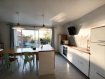 Maison mitoyenne 5 pièces 186 m². À Henridorff (57820), Nord Sud Immobilier a le plaisir de vous présenter cette charmante maison mitoyenne entièrement rénovée, offrant de beaux volumes et des prestations fonctionnelles.

Le rez-de-chaussée se compose d'une entrée, d'une pièce de passage pouvant être aménagée selon vos besoins, d'un agréable salon ouvert, ainsi que d'une cuisine entièrement équipée. Celle-ci bénéficie d'une belle luminosité grâce à sa large baie vitrée donnant directement accès à une agréable terrasse. Une buanderie fonctionnelle avec WC ainsi qu'un cellier attenant à la cuisine complètent ce niveau.

À l'étage, vous découvrirez un espace ouvert, trois chambres, un dressing ainsi qu'une salle de bains équipée d'une baignoire, d'une douche, d'un meuble vasque et d'un WC.

À l'extérieur, vous profiterez d'une agréable terrasse d'environ 60 m², à l'abri des regards, idéale pour profiter pleinement des beaux jours.

Une cave voûtée complète également le bien.

L'ensemble est implanté sur un terrain plat, clos et soigneusement aménagé de 5,18 ares.

Une maison pleine de charme, entièrement rénovée, à découvrir sans tarder !

Henridorff est un village calme et idéalement situé, à proximité de Phalsbourg, Sarrebourg et Saverne. Les commerces et supermarchés sont accessibles rapidement. A proximité de la gare SNCF de Lutzelbourg et de l'A4.

Les informations sur les risques auxquels ce bien est exposé sont disponibles sur le site Géorisques : www.georisques.gouv.fr

Agences Nord Sud Immobilier à Sarreguemines, Diemeringen, Rohrbach les Bitche et Bitche.