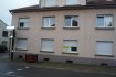 Immeuble de rapport Vente à Cattenom - 630 000 € CATTENOM - Immeuble de rapport comprenant :
6 appartements : 4 F3 de 77 m² à 60 m² et 2 F4 de 87 m², immeuble jumelé de 1958
en bon état, construction en pierre de taille, double vitrage PVC, parquet massif, sdb rénovées, chauffage central, toiture tuile rouge,
mais aussi 5 garages avec la possibilité de stationner devant la porte et caves situé au centre du village,
bonne rentabilité, tous les appartements sont loués à des locataires solvables et offrant tous des profils pouvant contracter des assurances loyers impayés à jour de paiement, rapport mensuel 3 420 ',
rentabilité attractive de 6.5 %.
DPE E
Belle opportunité à 630 000 '
Honoraires à la charge du vendeur
Agora Thionville 03 82 54 77 77