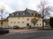 Duplex Vente 2 chambres à Saeul - 420 000 € Agréable duplex à vendre dans le village de Saeul.
Niveau 1:
- hall d'entrée avec coin vestiaire
- beau séjour / salle à manger avec coin cuisine équipée, sortie sur balcon
- wc séparé.
Niveau 2:
- salle de douche
- 2 belles chambres à coucher mansardé
- débarras.
Grenier.
Cave, buanderie commune, garage, 1 emplacement extérieur.