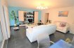 Appartement Vente 2 chambres à Niederkorn - 629 000 € REAL G IMMO vous propose en vente ce bel appartement au rez-de-chaussée avec terrasse et jardin privatif, dans une résidence de 2012, très bien entretenue, situé à Niederkorn.
Ce bien vendu meublé; vous offre une belle surface de /-102.32m2 qui se compose comme suit:
hall d'entrée, spacieuse cuisine entièrement équipée, living/ salle à manger donnant sur 2 terrasses et jardin privatif de 1.82m2, WC séparé avec armoire sur mesure, salle de bain, 1 pièce pouvant se servir de bureau ou dressing et grande chambre à coucher.
Au sous-sol: une cave privée, une buanderie commune et 2 emplacements intérieurs complètent le tout.
AUTRES INFOS:
- triple vitrage avec volets
- alarme installé
- pas de travaux à prévoir
- garantie décennale jusqu'à 2022
Pour tous renseignements complémentaires ou une visite (visites également possibles le samedi sur rdv), veuillez contacter le 28.66.39.1.
Les prix s'entendent frais d'agence de 3 % TVA 17 % inclus.
Ref agence :72951