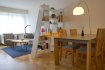 Studio Vente 1 chambre à Luxembourg-Bonnevoie - 425 000 € SOUS COMPROMIS!
Beau studio de 38 m2 rénové et meublé, situé au 2ième étage d'une résidence bien entretenue.
Le studio dispose de :
Hall d'entrée, grand living/salle à manger avec armoire encastrée, cuisine équipée, chambre à coucher, salle de douche, 1 WC séparé et cave.
Le studio se trouve dans un état impeccable.
A visiter.
L'immeuble est idéalement placé (coin rue Sigismond / rue Dernier Sol ) dans le quartier de Bonnevoie à proximité de la piscine, arrêt de bus, commerces, restaurants et futur arrêt du Tram.
Ref agence : 229