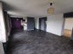 Appartement Vente 2 chambres à Réhon - 96 000 € Au deuxième étage d'une petite copropriété à la gestion bénévole, nous vous proposons un appartement spacieux et lumineux avec une exposition sud pour sa pièce de vie de 42m².
Cuisine équipée ouverte. Deux belles chambres (18/12m²)
Une salle de bains avec baignoire et vasque meublée.
Un dégagement et un wc séparé.
(Consommations actuelles EDF - chauffage/production d'eau chaude/électricité usuelle : 1200euro/an)
Syndic bénévole, charges locatives : 70€/mois
Une parcelle de terrain à aménager est vendue avec l'appartement. Possibilité de créer 5 emplacements de parking.
Idéal première acquisition ou investissement locatif.
Contact : Julien FEDELI 06 45 86 33 32