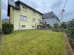 Maison individuelle Vente 4 chambres à Schieren - 995 000 € REAL G IMMO, vous présente cette maison libre de 4 côtés avec une surface de +/- 148 m² et situé dans une rue calme de la Commune de Schieren.Elle se compose comme suit : Au rez-de-chaussée :Hall d'entrée, salon et salle à manger, une chambre à coucher, salle de bain, cuisine équipée fermée avec accès à la terrasse et au jardin.Au 1er étage :4 chambres dont une avec espace dressing, wc séparé.Rez-de-jardin :Garage pour 2 voitures + 2 emplacements extérieurs, espace cave et buanderie.Infos complémentaires :Double vitrage 2004, chauffage au fiuol de 2016, grenier aménageable.Maison libre de suite.REAL G IMMO vous accompagne dans toutes vos démarches administratifs et financières. Nous réalisons également une ESTIMATION GRATUITE de votre bien.Pour plus de renseignement ou visite des lieux, nous restons à votre disposition au 28.66.39.1.Visite possible le samedi sur rendez-vous.Les prix s'entendent frais d'agence de 3 % TVA 16 % inclus.
