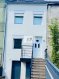 Maison Vente 3 chambres à Belvaux - 615 000 € L'agence BYimmobilier vous propose en exclusivité cette superbe maison entièrement rénovée idéalement située à Belvaux.
Elle se compose d'un grand séjour, salle de douche, cuisine indépendante et trois chambres à coucher.
Une cave, un joli jardin ainsi que deux places de stationnement viennent s'ajouter à la maison.
Pour plus d'informations contactez nous
Ref agence : 172