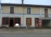 Maison Vente 4 chambres à Montfaucon-d'Argonne - 43 000 € Maison d'habitation comprenant :
Au rez de chaussée : ancien magasin, salle à manger, pièce, cuisine, w.c. avec point d'eau ;
A l'étage : chambre avec salle de bain, chambre avec petite pièce, 2 chambres .
Greniers, cave, dépendances.
Installation de chauffage central au gaz (citerne).
Terrain derrière.
Le tout sur une superficie de 09a 17ca