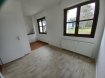 Appartement Bitche 3 pièce(s). Appartement en rez de chaussée composé d'une partie cuisine avec coin repas, un séjour, une chambre à coucher , salle bain et wc individuel. 
Le logement dispose aussi d'une cave. 

Chauffage gaz individuel, les charges correspondent à l'entretien du chauffage et l'entretien et l'éclairage des parties communes.
Le bailleur réalisera sous un un délai de 6  mois des travaux de rénovation énergétique (remplacement des fenêtres et isolation par l'extérieur) engendrant une meilleure note énergétique et une baisse du montant des factures énergétiques.
Montant du loyer réduit avant travaux : 413 €
Montant du loyer après travaux : 450.50€
Montant de provision pour charges : 29.33€

Contact Nord Sud Immobilier  à Bitche, Rohrbach les bitche, Diemeringen et Sarreguemines au 03 72 64 01 02
